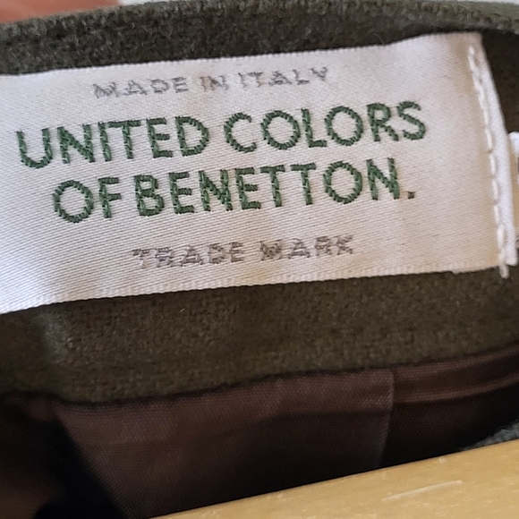 United Colors of Beneton Olive Green Mini Skirt Size Small - Picture 9 of 10